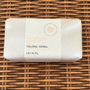 Bath & Body Works Oatmeal Cleansing Bar